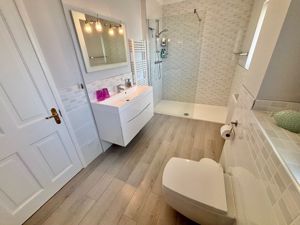 Bathroom- click for photo gallery